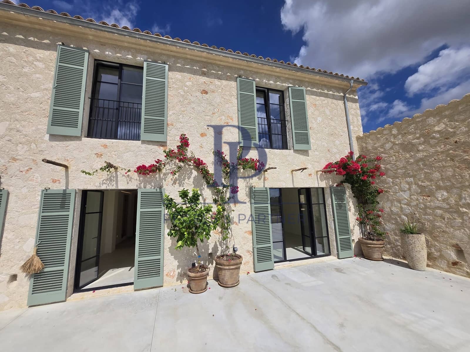 6 slaapkamer Finca/Landhuis te koop in Montuiri met zwembad - € 5.900.000 (Ref: 9664348)