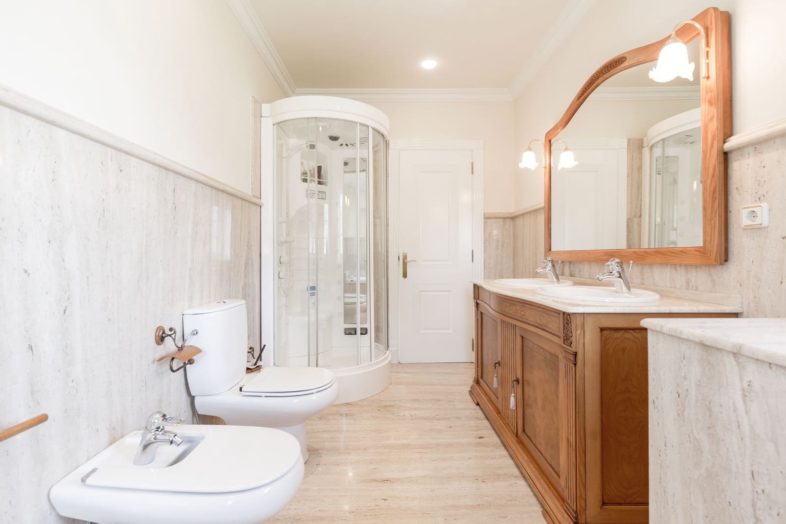 5 soveværelse Villa til salg i A Laracha med swimmingpool garage - € 990.000 (Ref: 5719290)