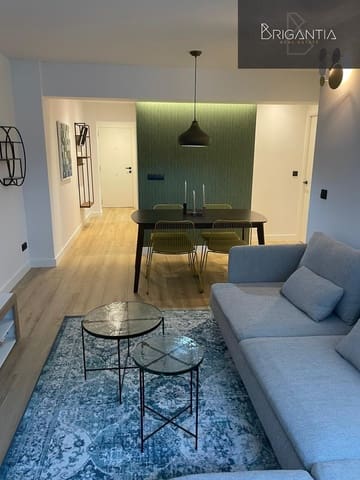 3 bedroom Flat for rent in A Coruña city - € 950 (Ref: 6447179)