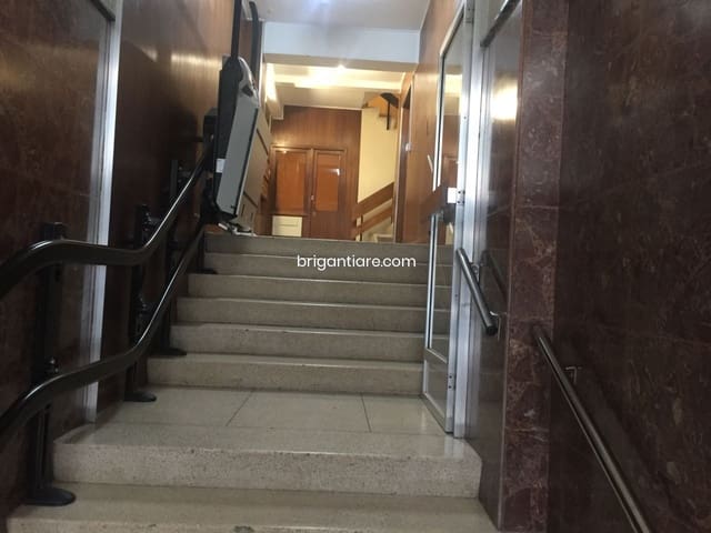 1 soveværelse Kontor til leje i A Coruña by - € 2.000 (Ref: 6704417)