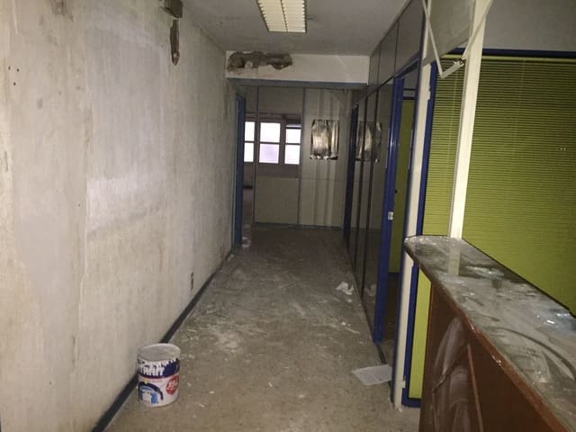 1 soveværelse Kontor til leje i A Coruña by - € 2.000 (Ref: 6704417)