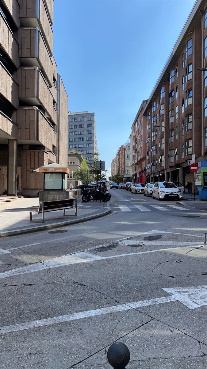 Erhverv til salg i A Coruna by - € 215.000 (Ref: 6977558)