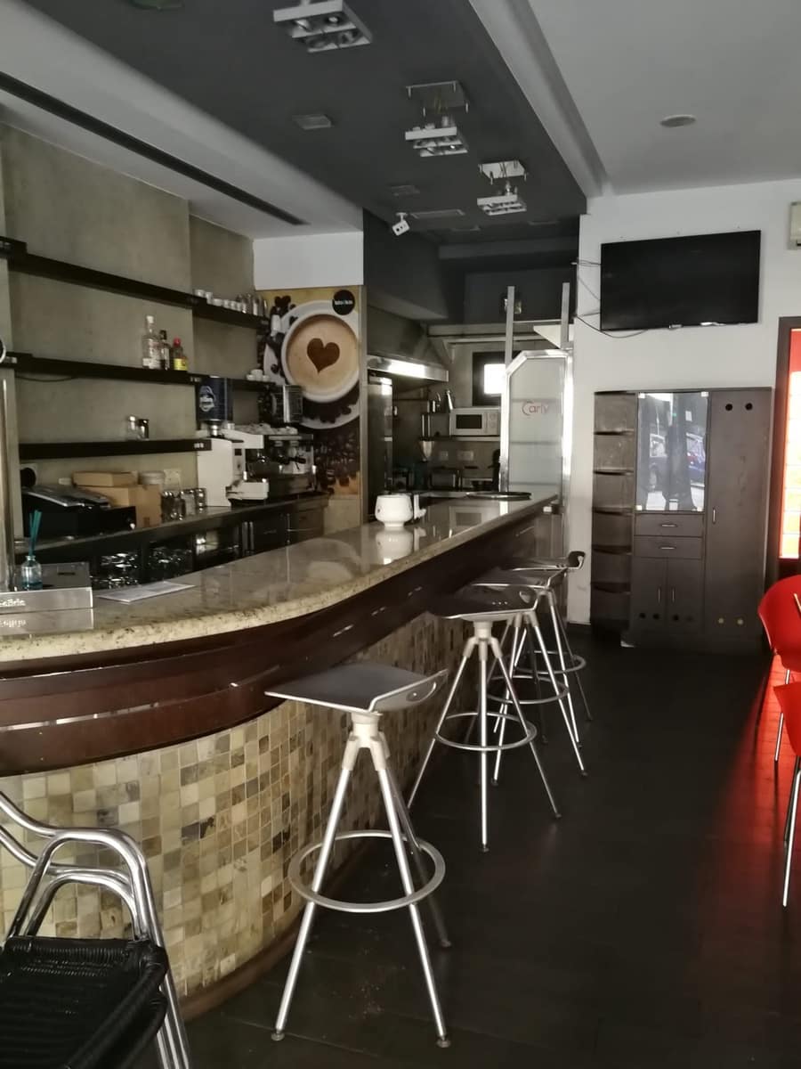 Erhverv til salg i A Coruna by - € 215.000 (Ref: 6977558)