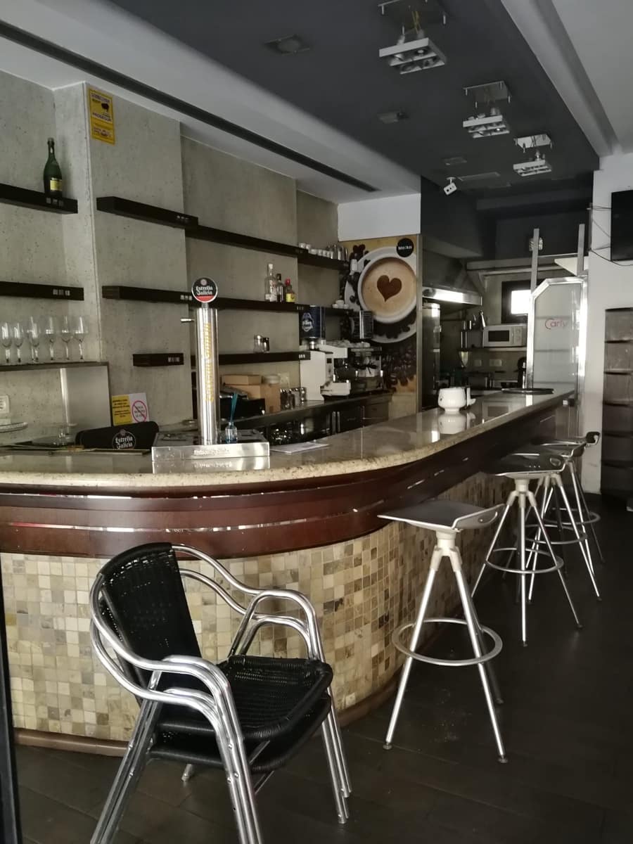 Erhverv til salg i A Coruna by - € 215.000 (Ref: 6977558)