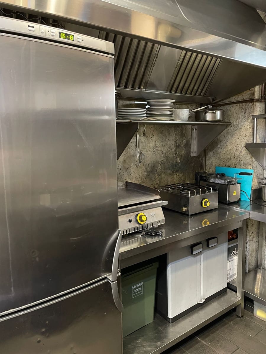 Erhverv til salg i A Coruna by - € 215.000 (Ref: 6977558)