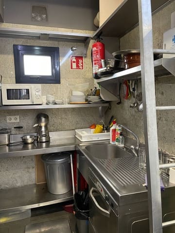 Commerciale in vendita in A Coruña città - 215.000 € (Rif: 6977558)