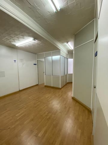 5 quarto Comercial para arrendar em Corunha cidade - 2 500 € (Ref: 7752189)