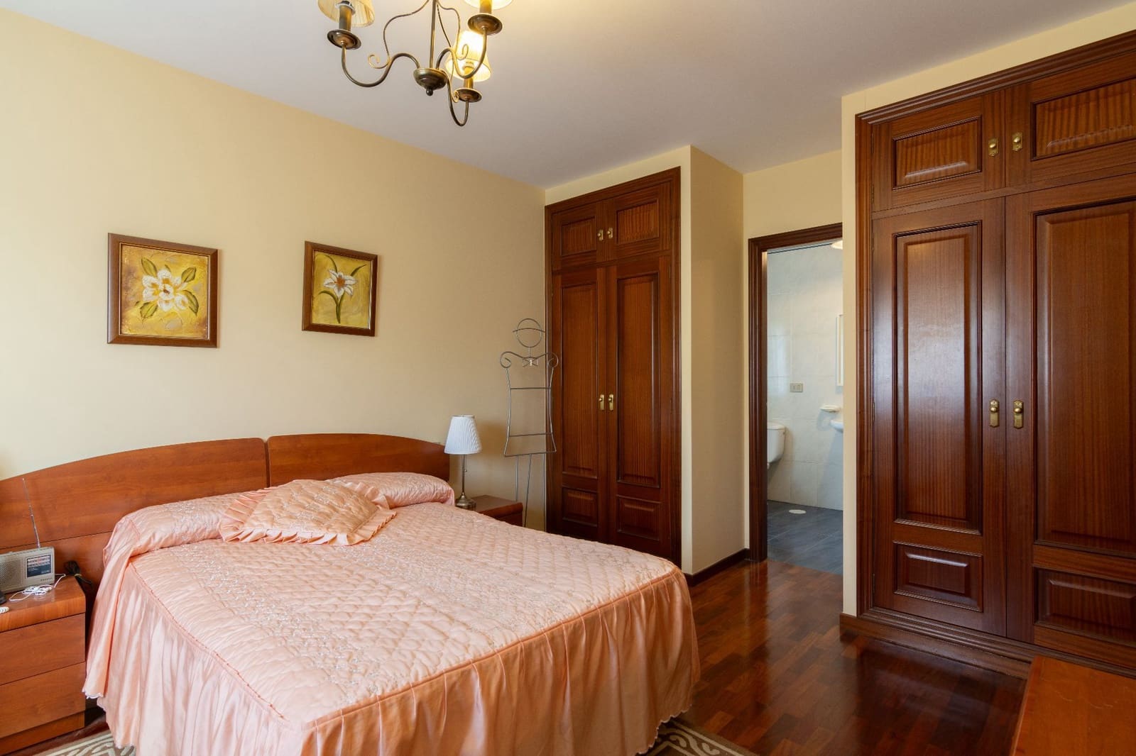 5 makuuhuone Huvila myytävänä paikassa Carral mukana 
autotalli - 350 000 € (Ref: 8696150)