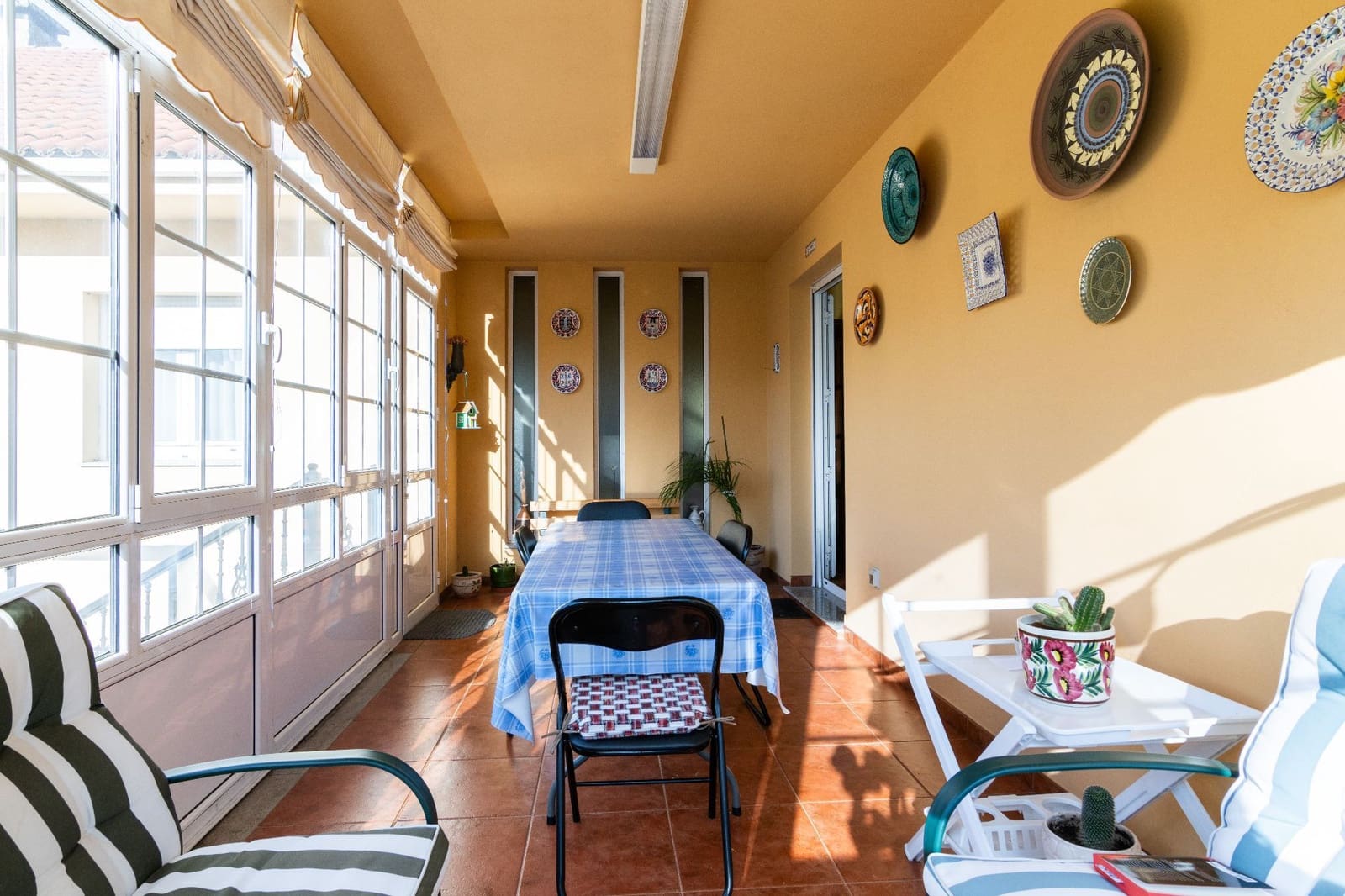 5 makuuhuone Huvila myytävänä paikassa Carral mukana 
autotalli - 350 000 € (Ref: 8696150)