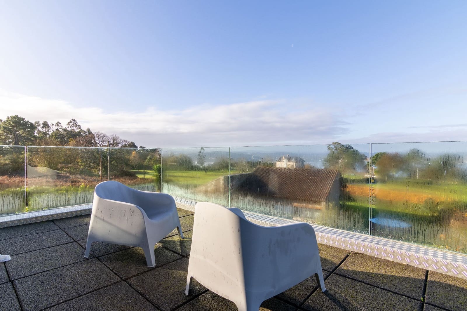 5 soveværelse Villa til salg i Mino med swimmingpool garage - € 580.000 (Ref: 8815433)