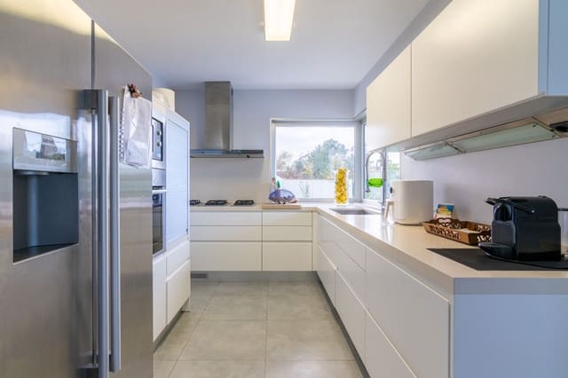 5 sypialnia Willa na sprzedaż w Miño z basenem garażem - 580 000 € (Ref: 8815433)