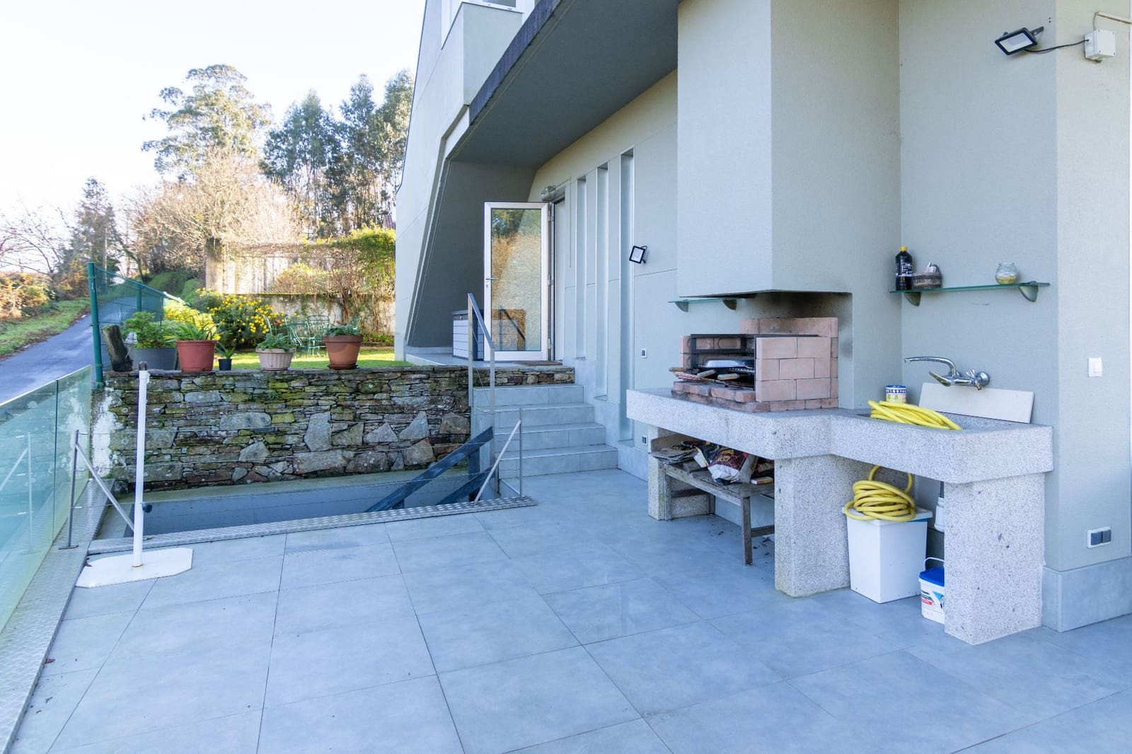 5 soveværelse Villa til salg i Mino med swimmingpool garage - € 580.000 (Ref: 8815433)