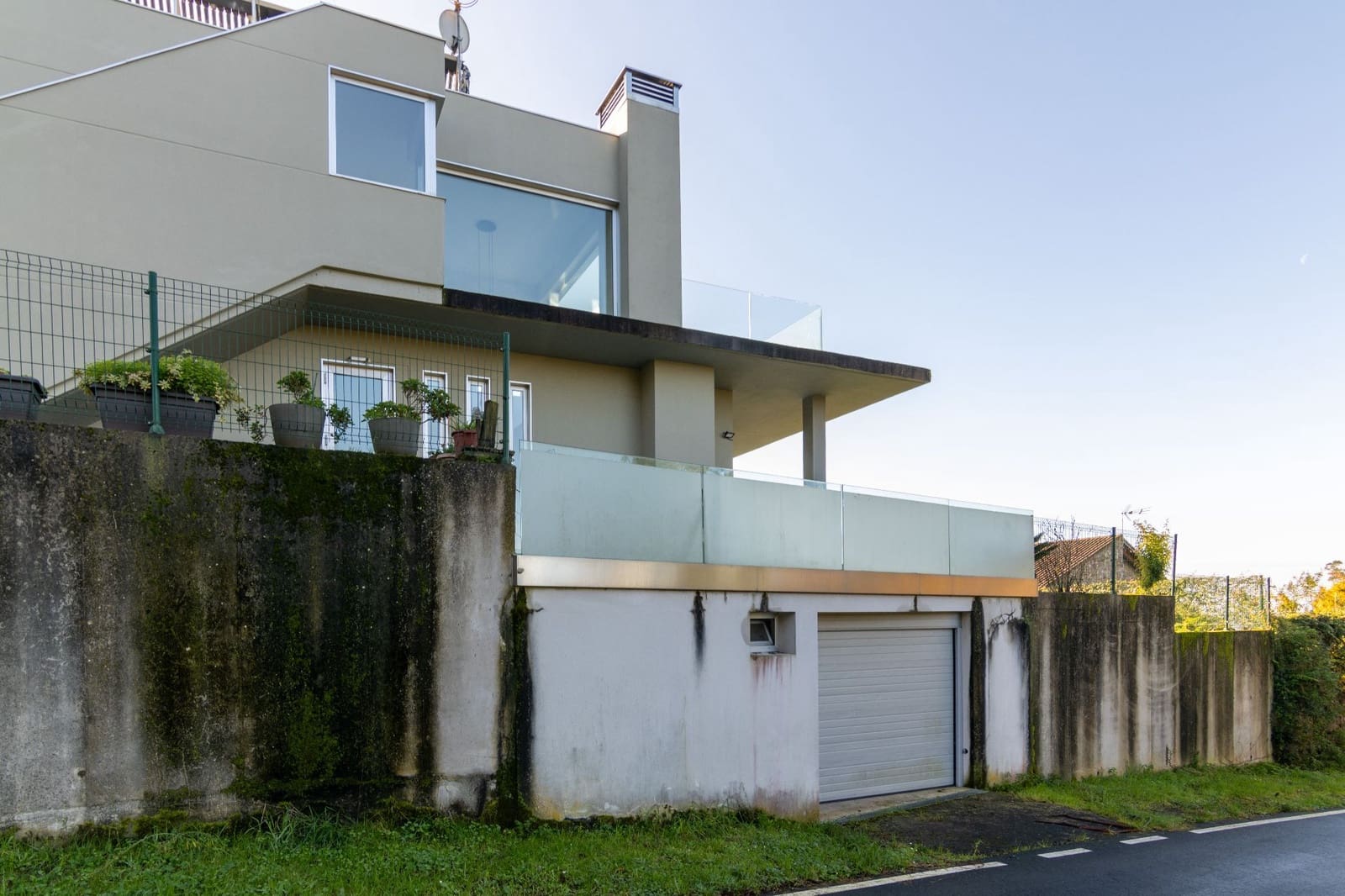 5 soveværelse Villa til salg i Mino med swimmingpool garage - € 580.000 (Ref: 8815433)