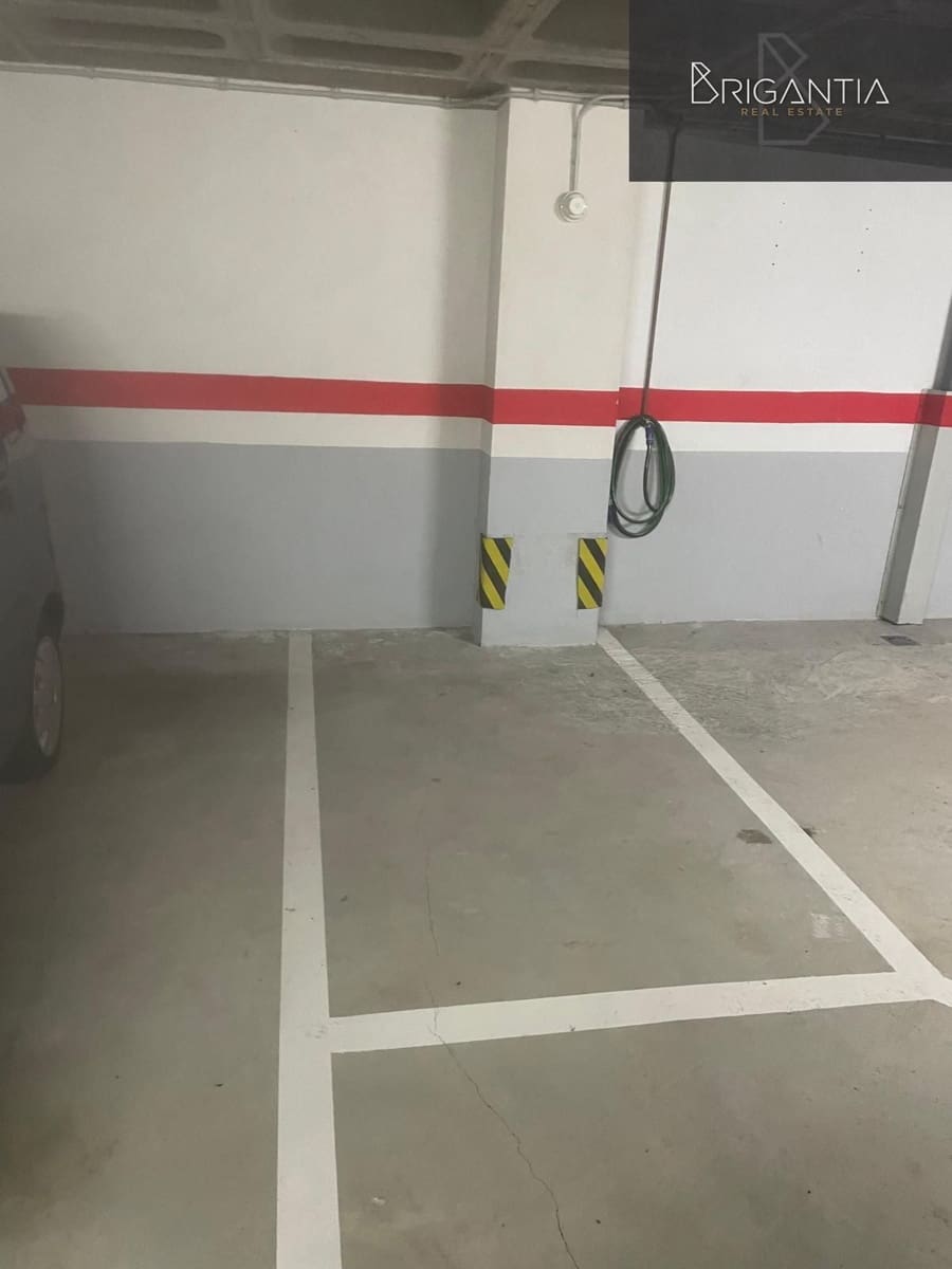 Garage til salg i A Coruna by - € 40.000 (Ref: 8838289)