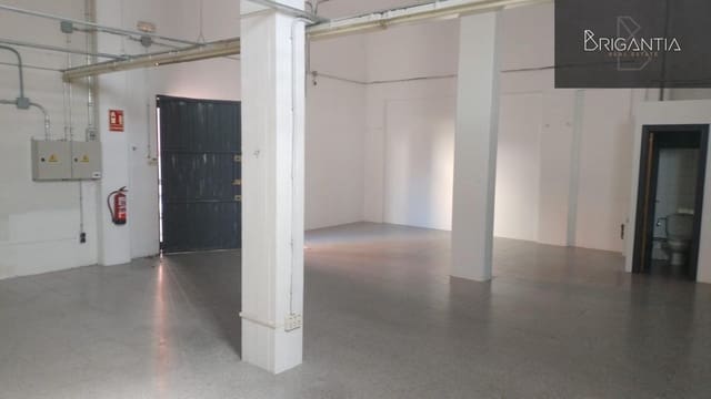 Erhverv til leje i A Coruña by - € 590 (Ref: 8961144)
