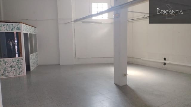 Commerciale da affittare in A Coruña città - 590 € (Rif: 8961144)