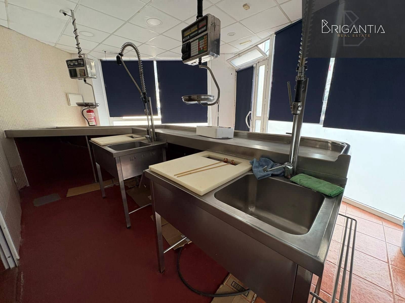 Erhverv til leje i A Coruna by - € 550 (Ref: 8969957)