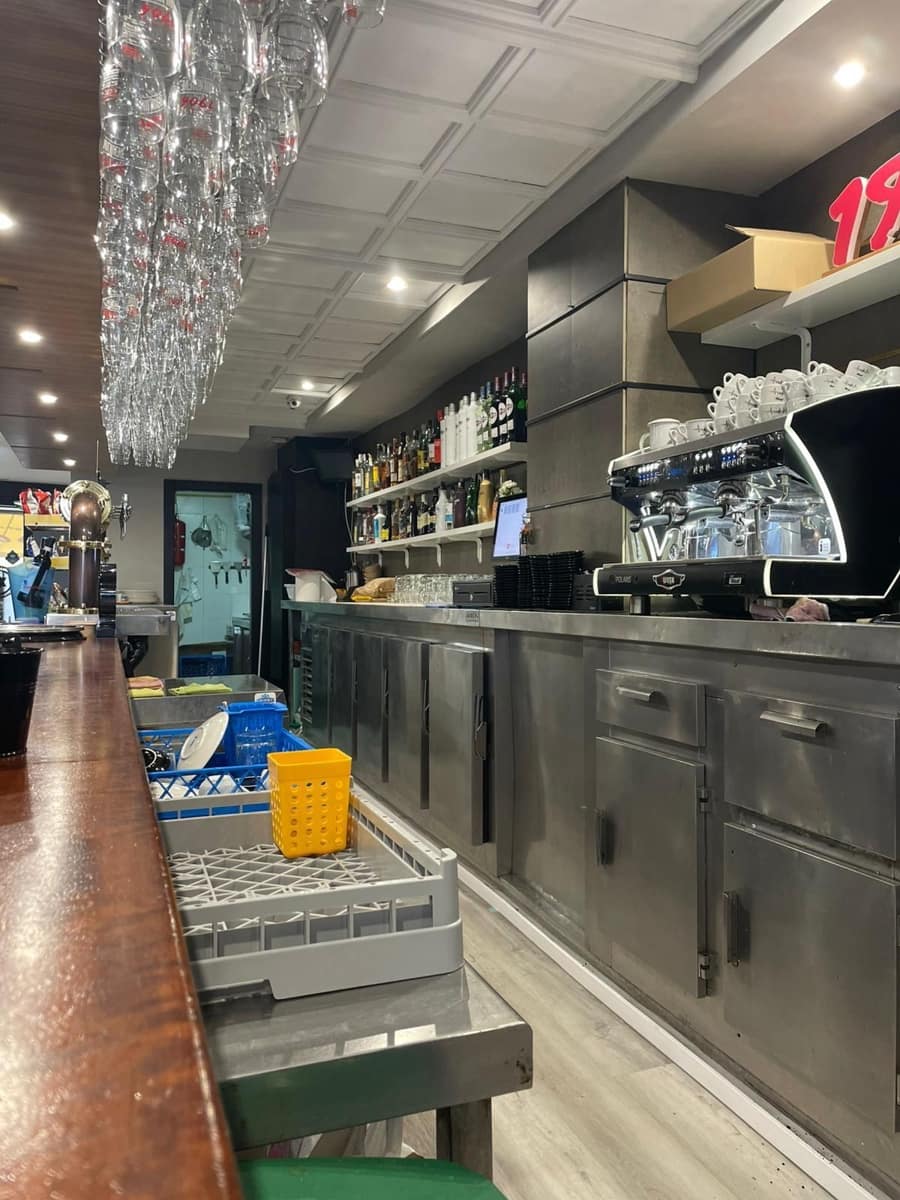 Local Commercial à louer à La Corogne ville - 1 500 € (Ref: 8969958)