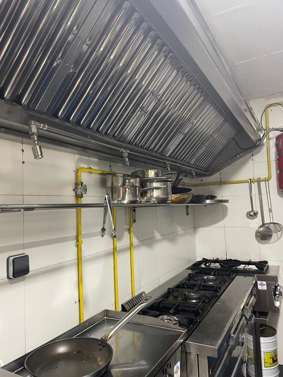 Local Commercial à louer à La Corogne ville - 1 500 € (Ref: 8969958)