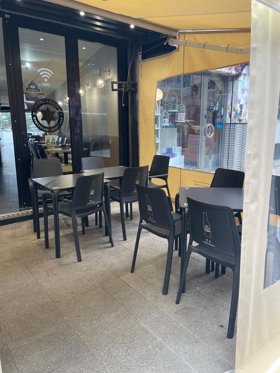 Local Commercial à louer à La Corogne ville - 1 500 € (Ref: 8969958)