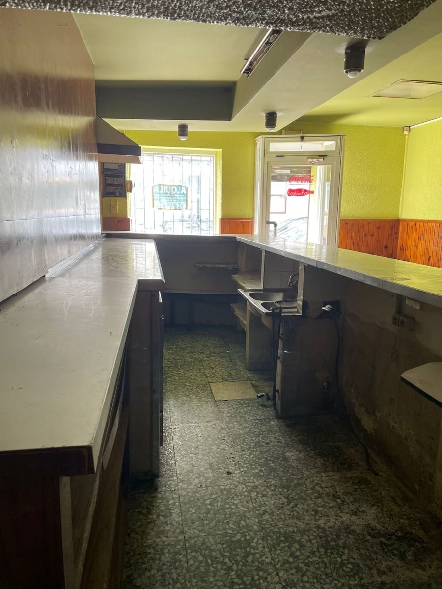 Commerciale da affittare in A Coruna citta - 500 € (Rif: 8985453)