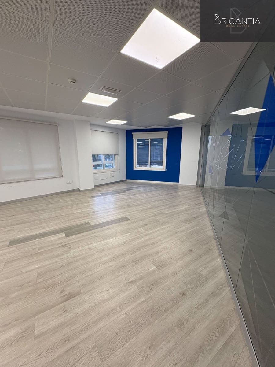 5 bedroom Commercial for rent in A Coruna city - € 1,500 (Ref: 9034210)