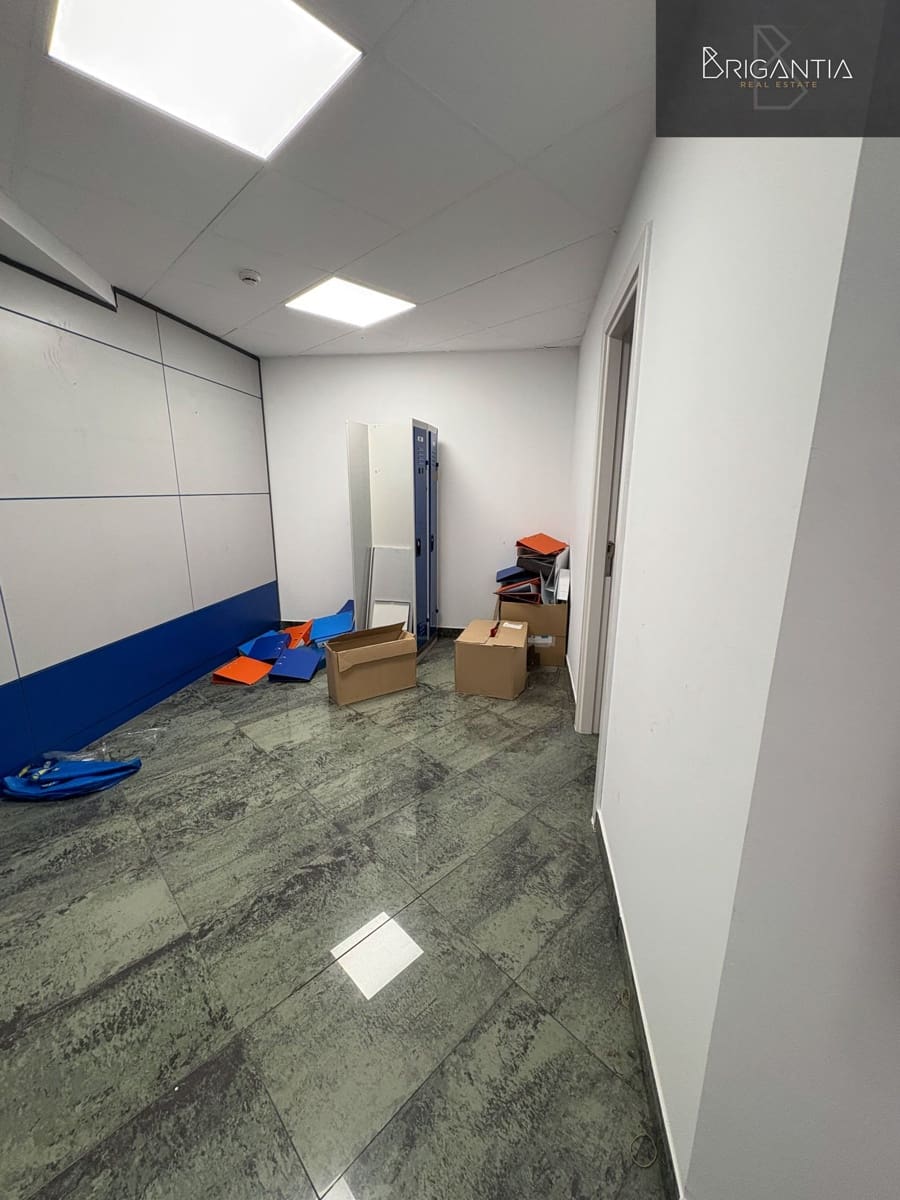 5 bedroom Commercial for rent in A Coruna city - € 1,500 (Ref: 9034210)