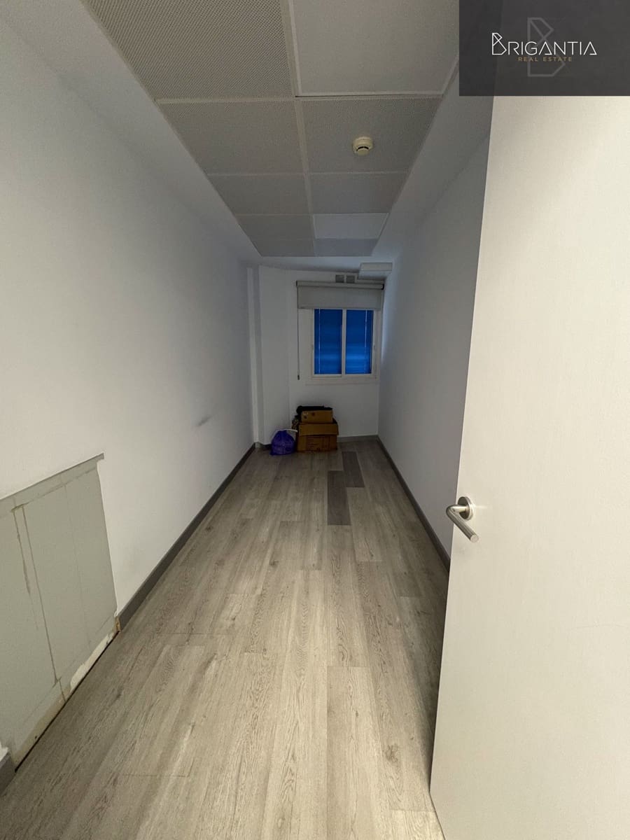 5 bedroom Commercial for rent in A Coruna city - € 1,500 (Ref: 9034210)