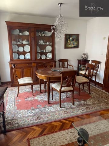 4 soveværelse Lejlighed til salg i A Coruña by med garage - € 296.000 (Ref: 9077761)