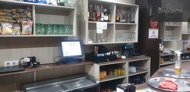 1 quarto Comercial para arrendar em Corunha cidade - 1 500 € (Ref: 9148847)