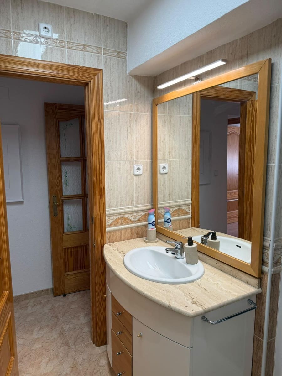 3 quarto Apartamento para arrendar em Mar de Cristal - 700 € (Ref: 10023389)