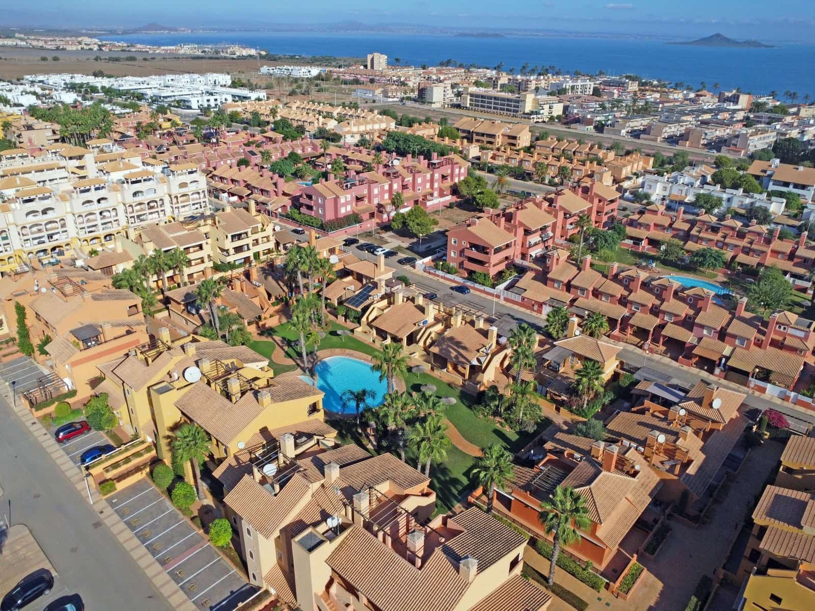 2 bedroom Apartment for sale in Mar de Cristal with pool - € 165,000 (Ref: 10036232)