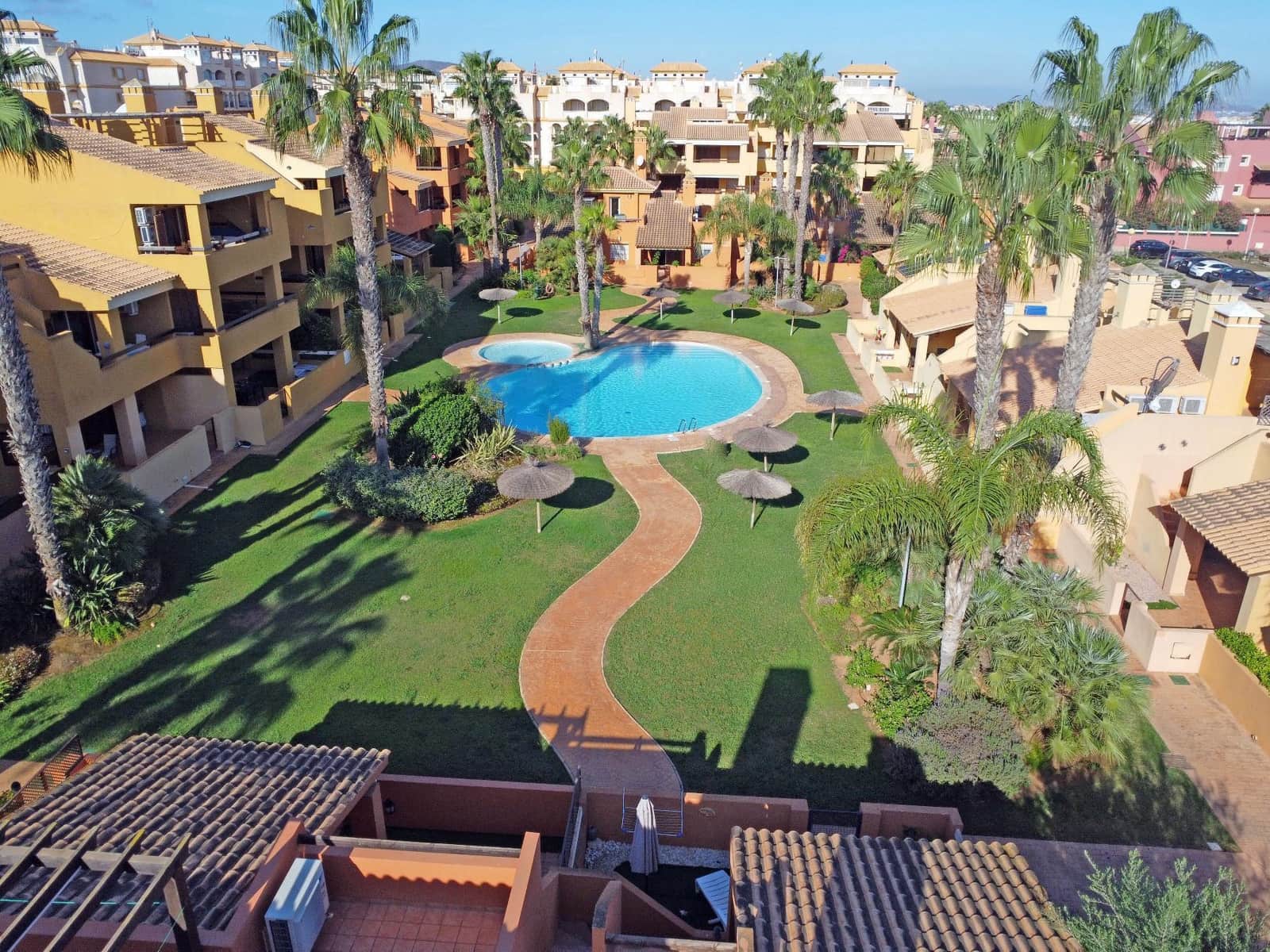 2 bedroom Apartment for sale in Mar de Cristal with pool - € 165,000 (Ref: 10036232)