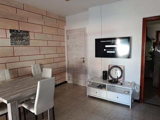 Appartement de 2 chambres à louer à Islas Menores, Carthagène - 650 € (Ref: 10077185)