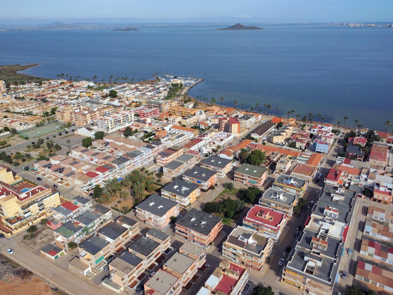 Appartement de 2 chambres à louer à Islas Menores - 650 € (Ref: 10077185)