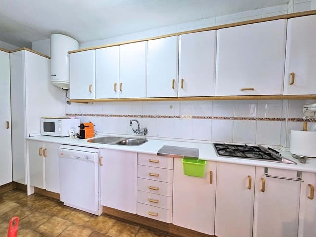 Apartamento de 3 habitaciones en La Manga del Mar Menor en alquiler con piscina garaje - 4.000 € (Ref: 8759535)