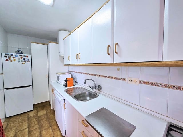 Apartamento de 3 habitaciones en La Manga del Mar Menor en alquiler con piscina garaje - 4.000 € (Ref: 8759535)