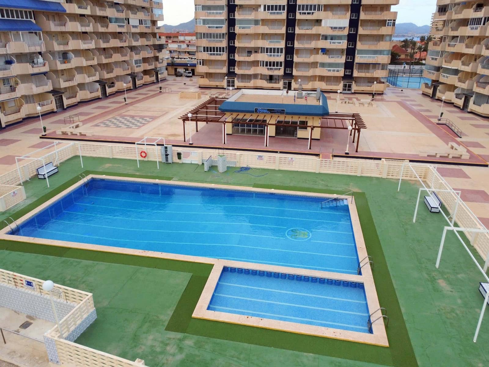 3 bedroom Apartment for rent in Cartagena with pool garage - € 4,000 (Ref: 8759535)