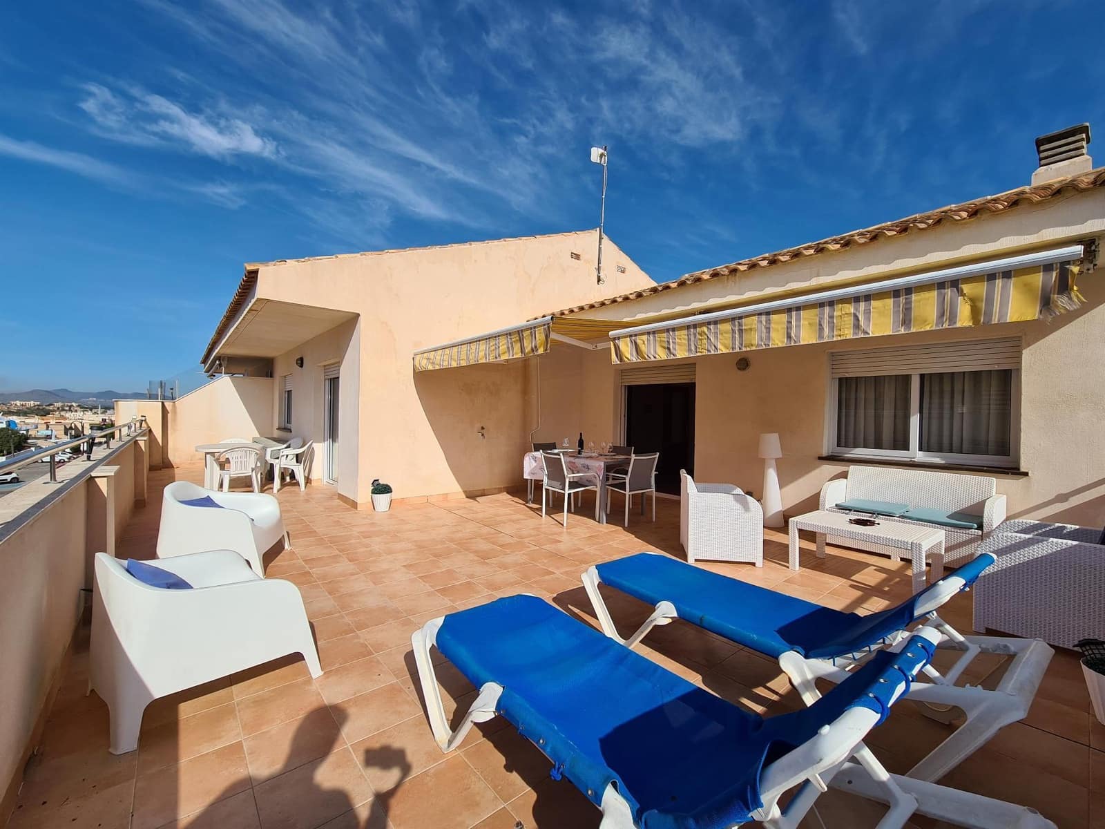 3 makuuhuone Huoneisto vuokrattavana paikassa Cabo de Palos mukana 
autotalli - 2 500 € (Ref: 9417984)