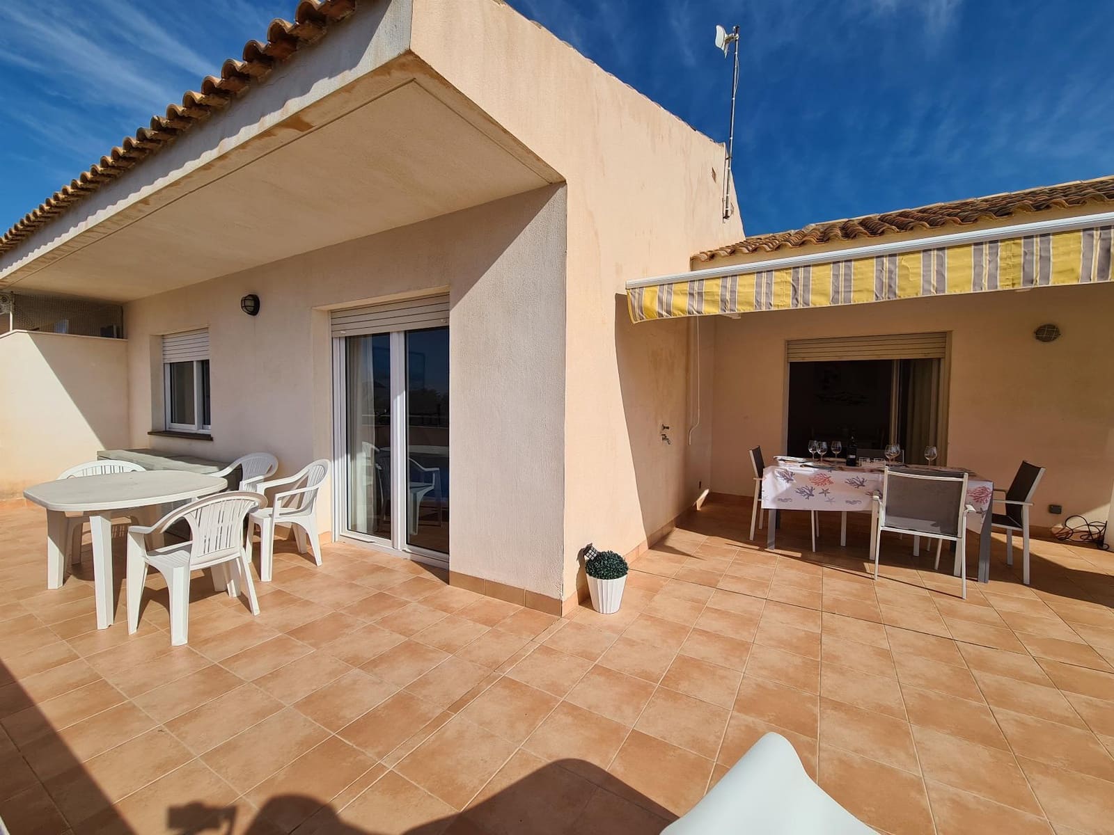 3 makuuhuone Huoneisto vuokrattavana paikassa Cabo de Palos mukana 
autotalli - 2 500 € (Ref: 9417984)