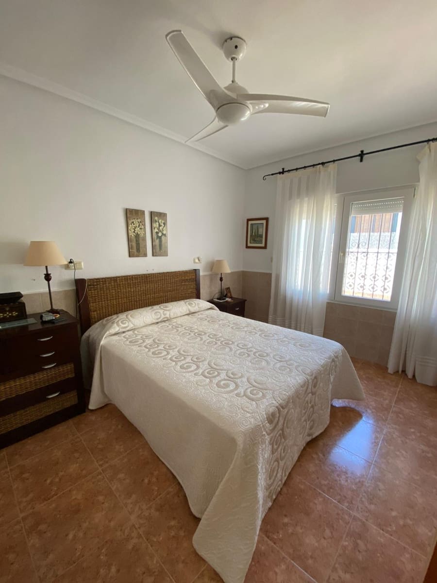 4 bedroom Villa for sale in Mar de Cristal with garage - € 290,000 (Ref: 9417986)