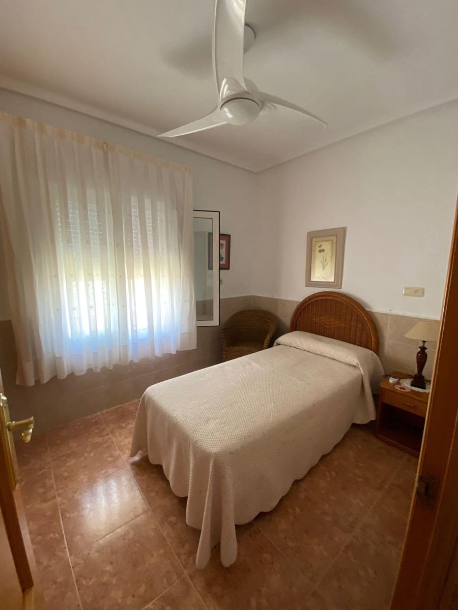 4 bedroom Villa for sale in Mar de Cristal with garage - € 290,000 (Ref: 9417986)