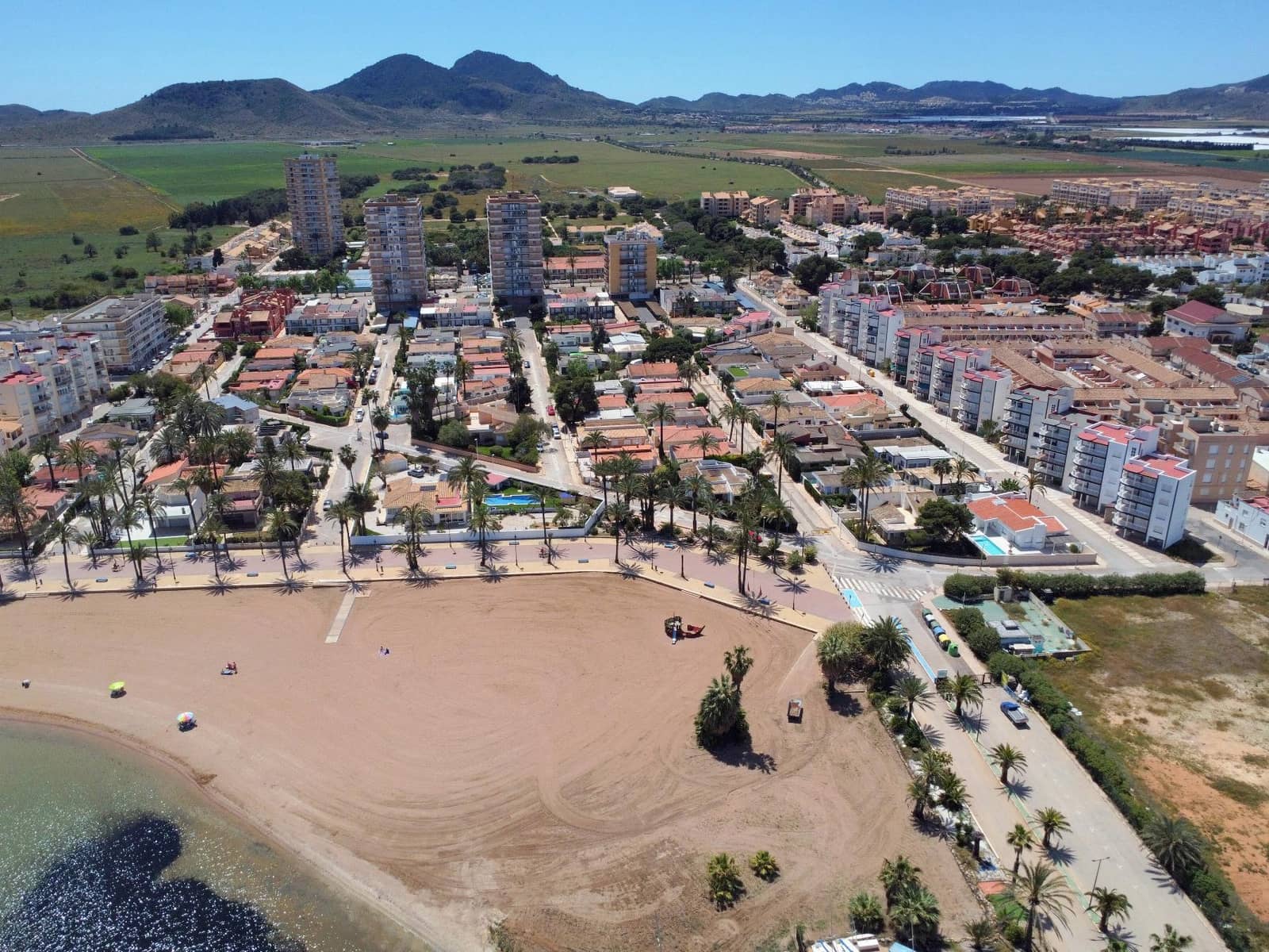 4 bedroom Villa for sale in Mar de Cristal with garage - € 290,000 (Ref: 9417986)