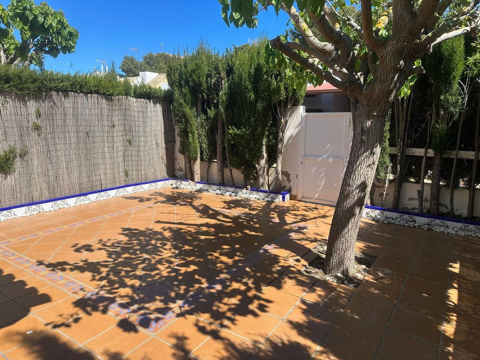 2 soveværelse Lejlighed til leje i Mar de Cristal med garage - € 2.500 (Ref: 9780724)