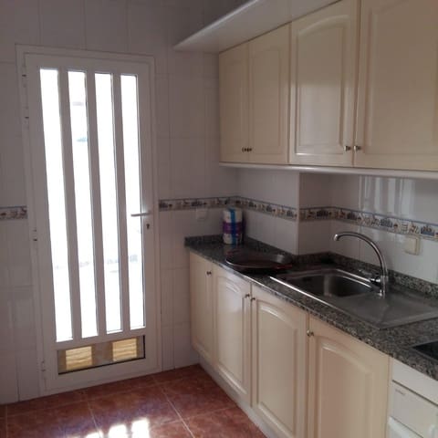 3 slaapkamer Appartement te huur in Playa Paraiso, Cartagena met zwembad - € 2.500 (Ref: 9912272)