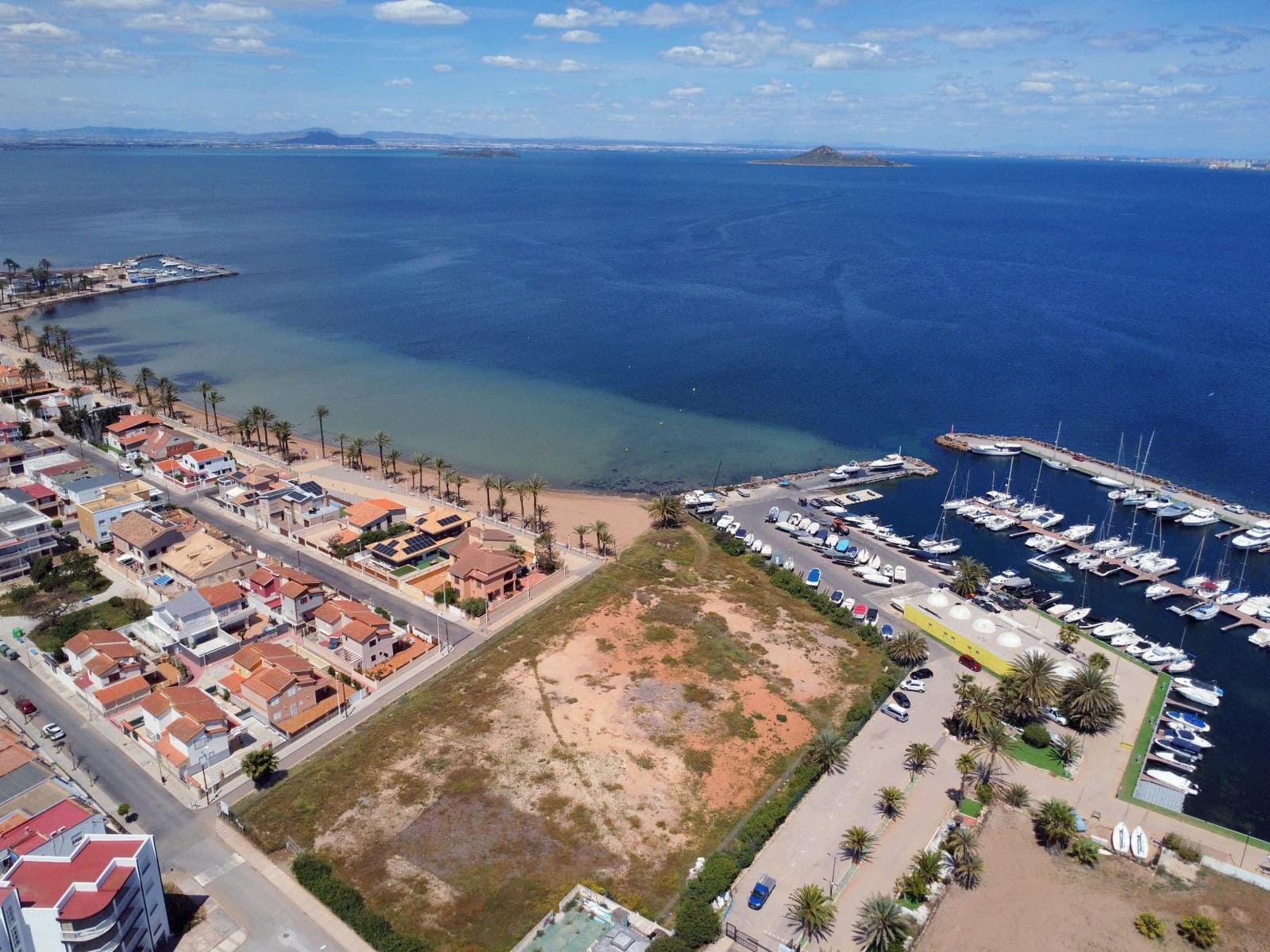 4 bedroom Villa for sale in Mar de Cristal with garage - € 385,000 (Ref: 9977434)