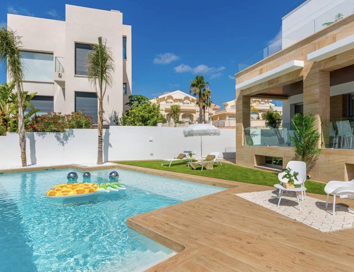 4 sovrum Villa till salu i Ciudad Quesada med pool garage - 774 452 € (Ref: 10027555)