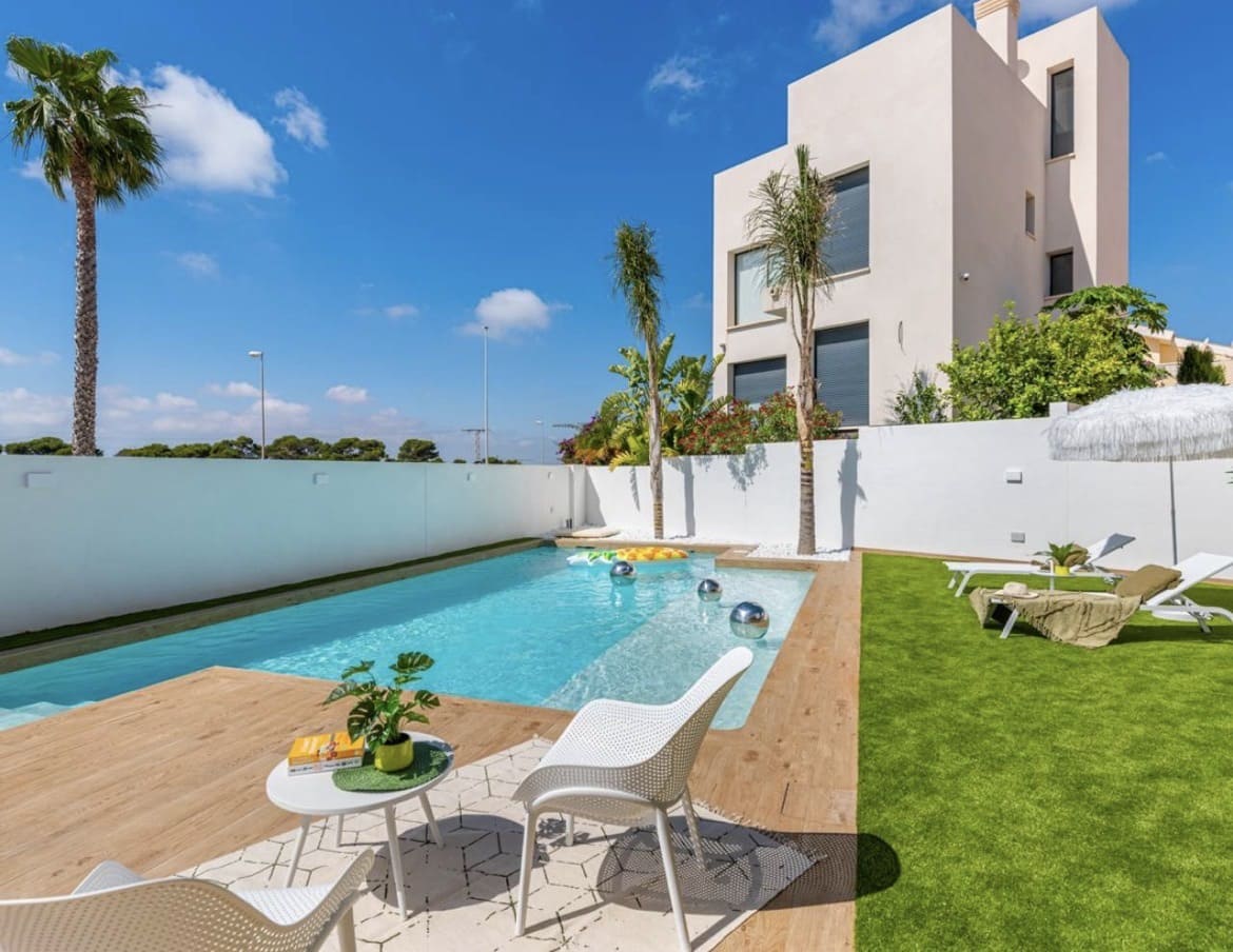 4 sovrum Villa till salu i Ciudad Quesada med pool garage - 774 452 € (Ref: 10027555)