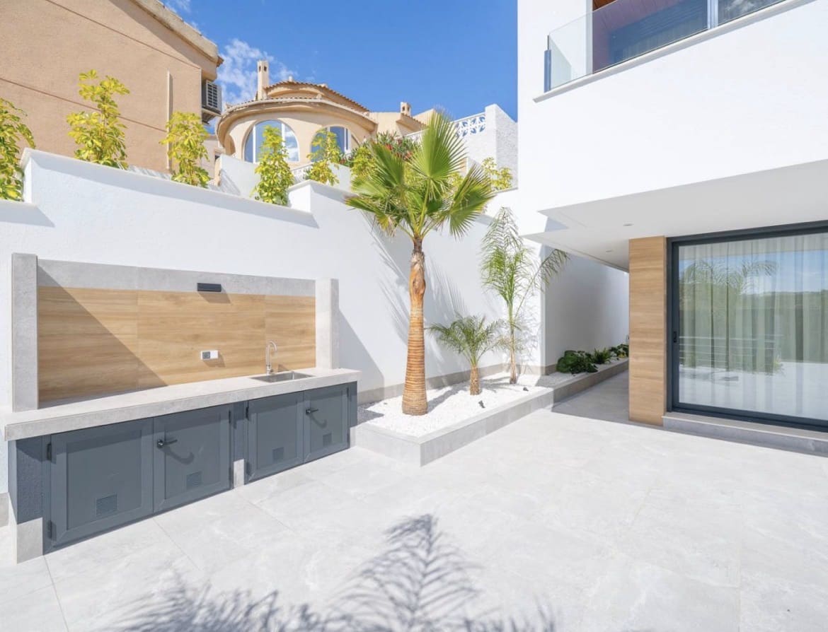 4 camera da letto Villa in vendita in Ciudad Quesada con piscina garage - 1.150.000 € (Rif: 10027572)