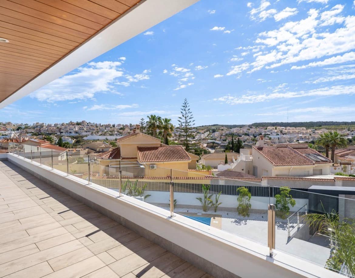 4 camera da letto Villa in vendita in Ciudad Quesada con piscina garage - 1.150.000 € (Rif: 10027572)